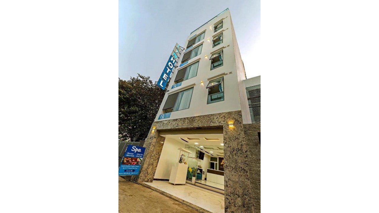 Lyn's Hotel & Apartment