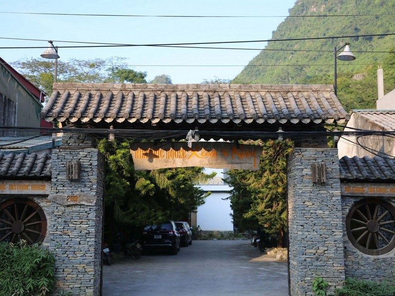 Ha Giang Historic Hotel & Tours