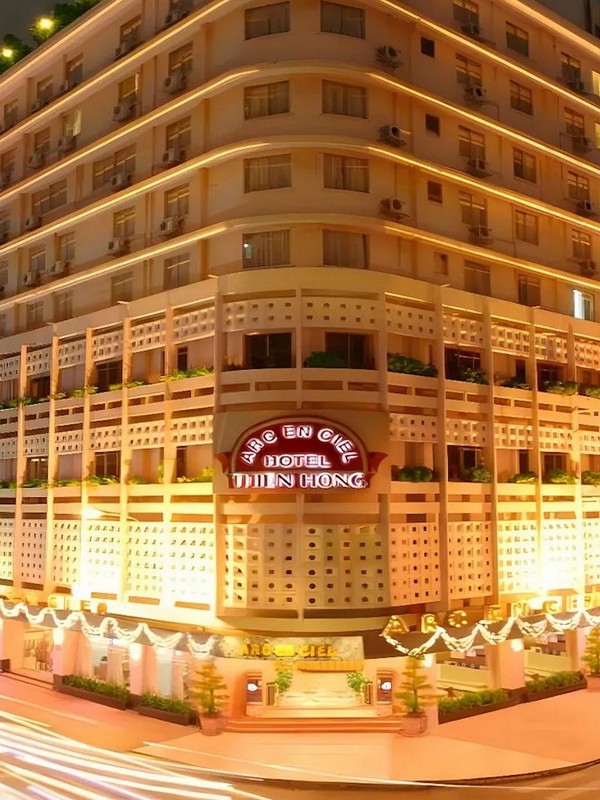 Khách sạn Thiên Hồng