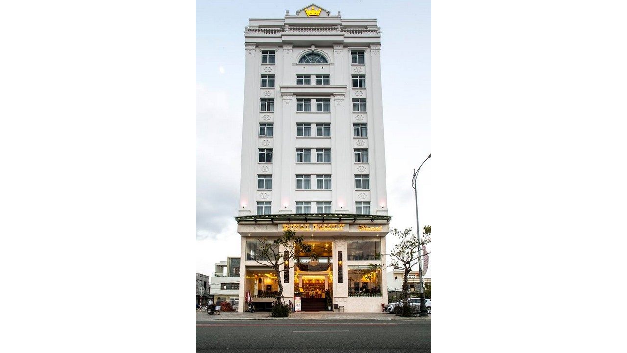 Royal Family Hotel