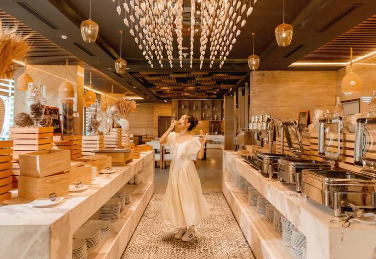 Dịch Vụ Ẩm Thực