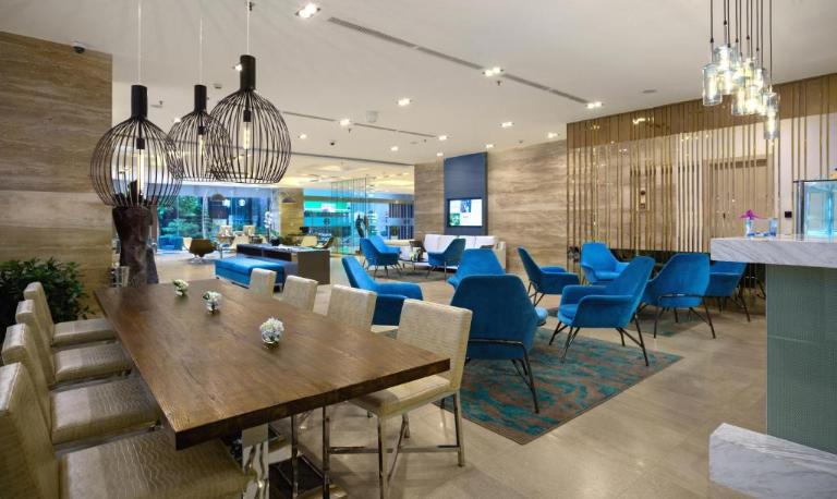 Novotel Suites H&agrave; Nội