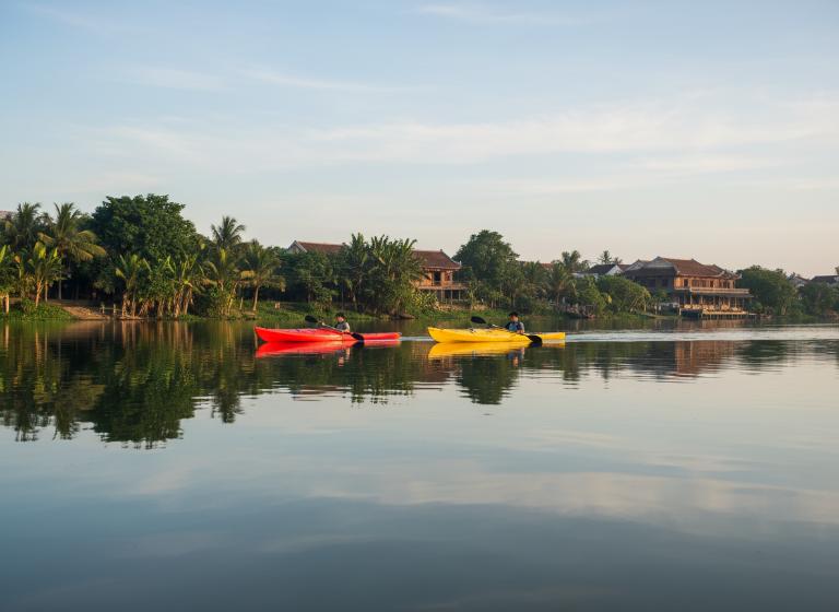 Khách Sạn Ở Lăng Cô Huế: 15+ Resort Cao Cấp & Phòng Giá Rẻ 2026