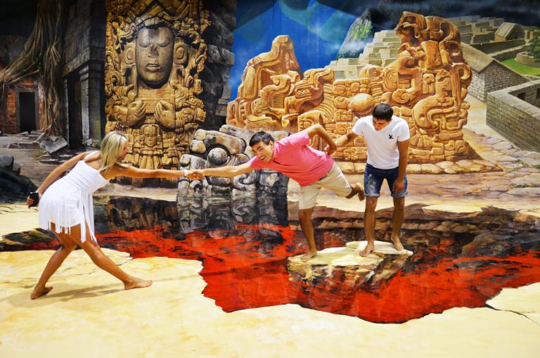 Art in Paradise