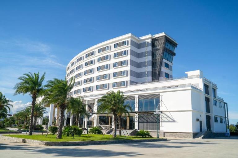 Navy Hotel