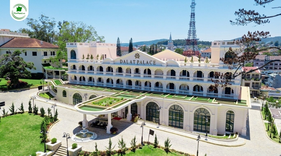 Khách sạn Dalat Palace Convention gần chợ đêm