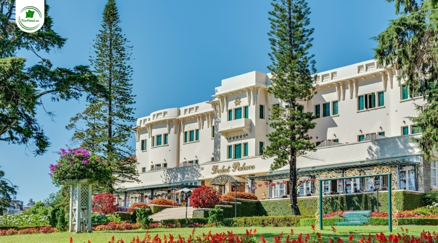 Khách sạn Dalat Palace Heritage gần chợ đêm