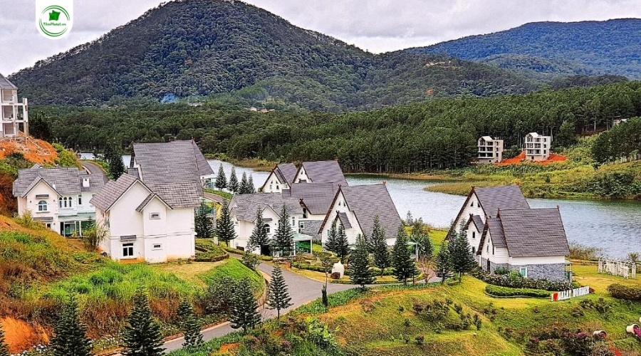 Khách sạn Dalat Wonder Resort view đẹp gần trung tâm