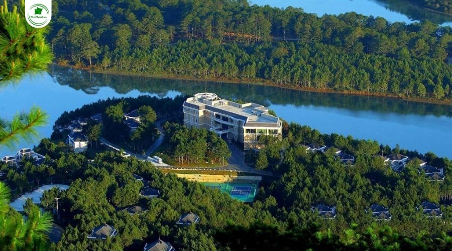 Khách sạn 5 sao Đà Lạt Edensee Lake Resort & Spa