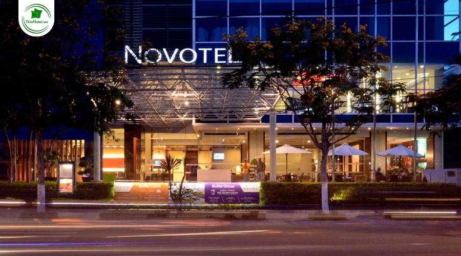 Khách sạn 4 sao Nha Trang Novotel gần biển