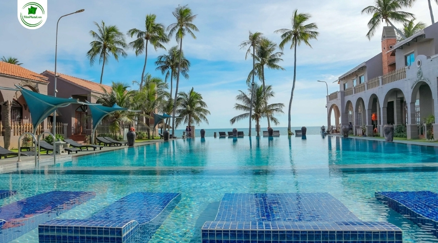Mui Ne Lodge Resort 3 sao Phan Thiết có hồ bơi