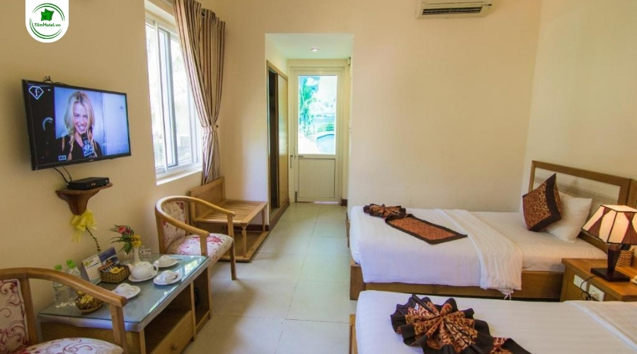 Khách sạn Hương Phong Hồ Cốc Beach Resort