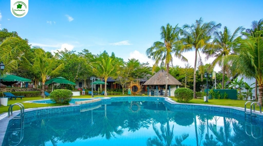 Khách sạn 4 sao Santa Garden Resort Phu Quoc gần biển