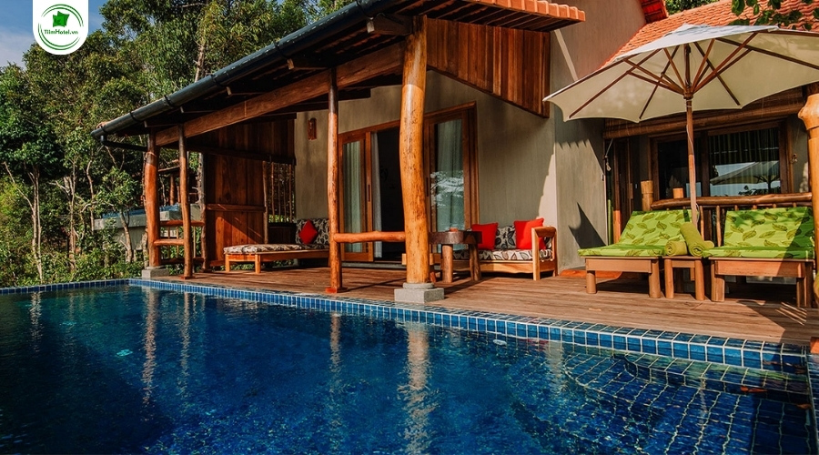 Khách sạn Green Bay Phu Quoc Resort & Spa gần biển