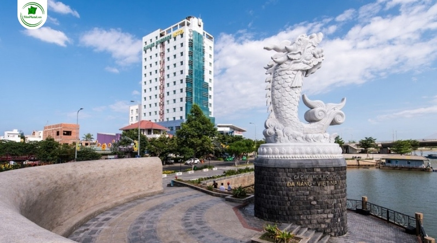 Khách sạn giá rẻ Danang Riverside Hotel gần cầu Rồng