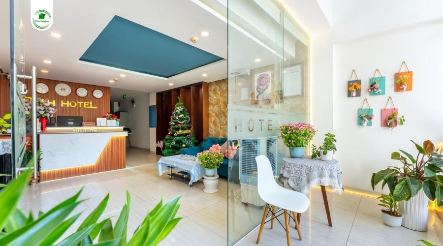 Khách sạn Rich Hotel 2 sao gần sông Hàn