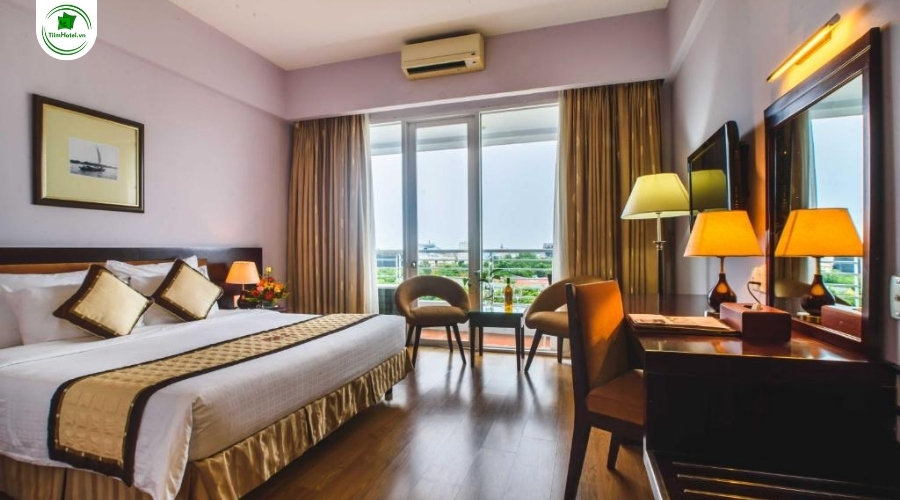 Khách sạn 4 sao Mondial Hotel Huế gần trung tâm