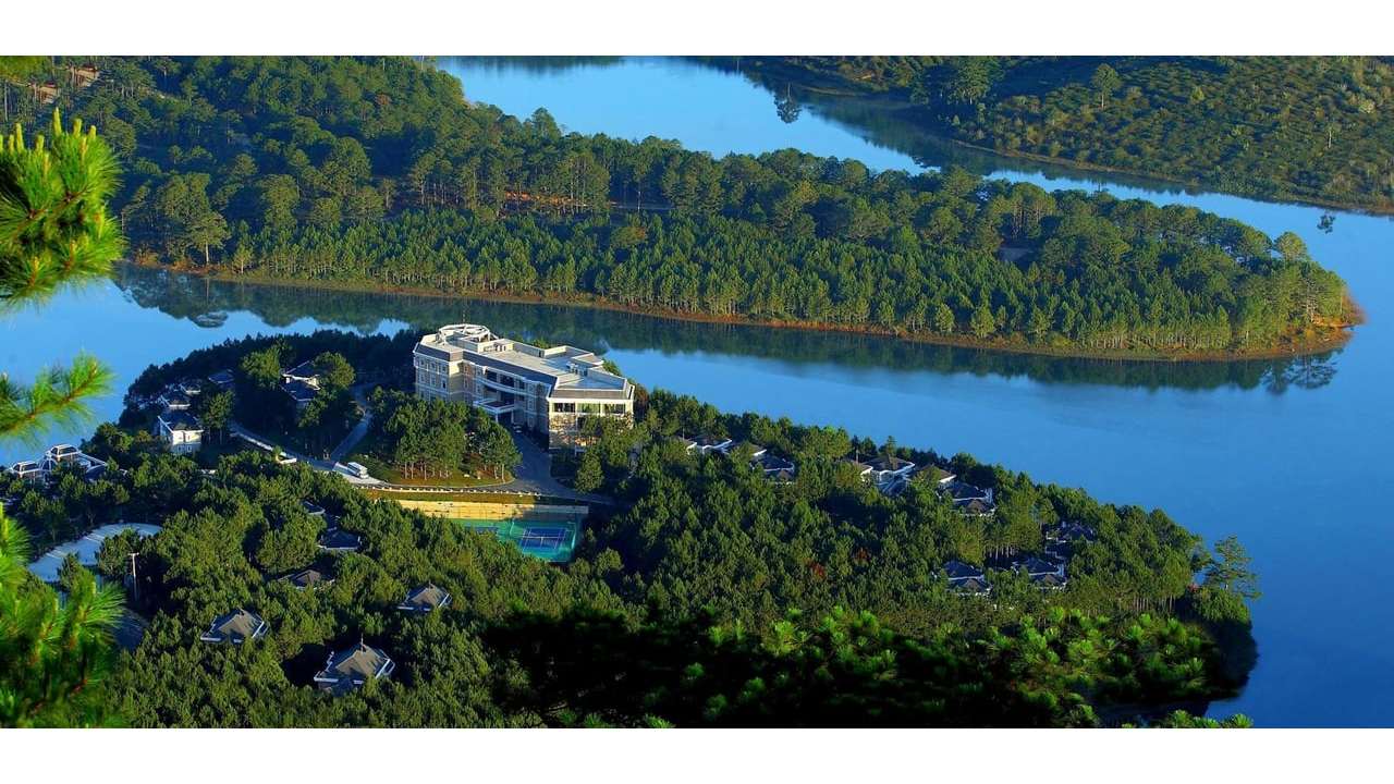 Dalat Edensee Lake Resort & Spa