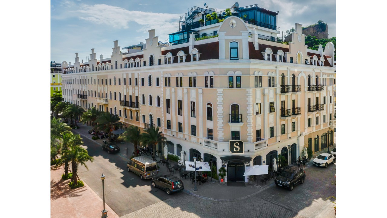 The Secret Halong Hotel