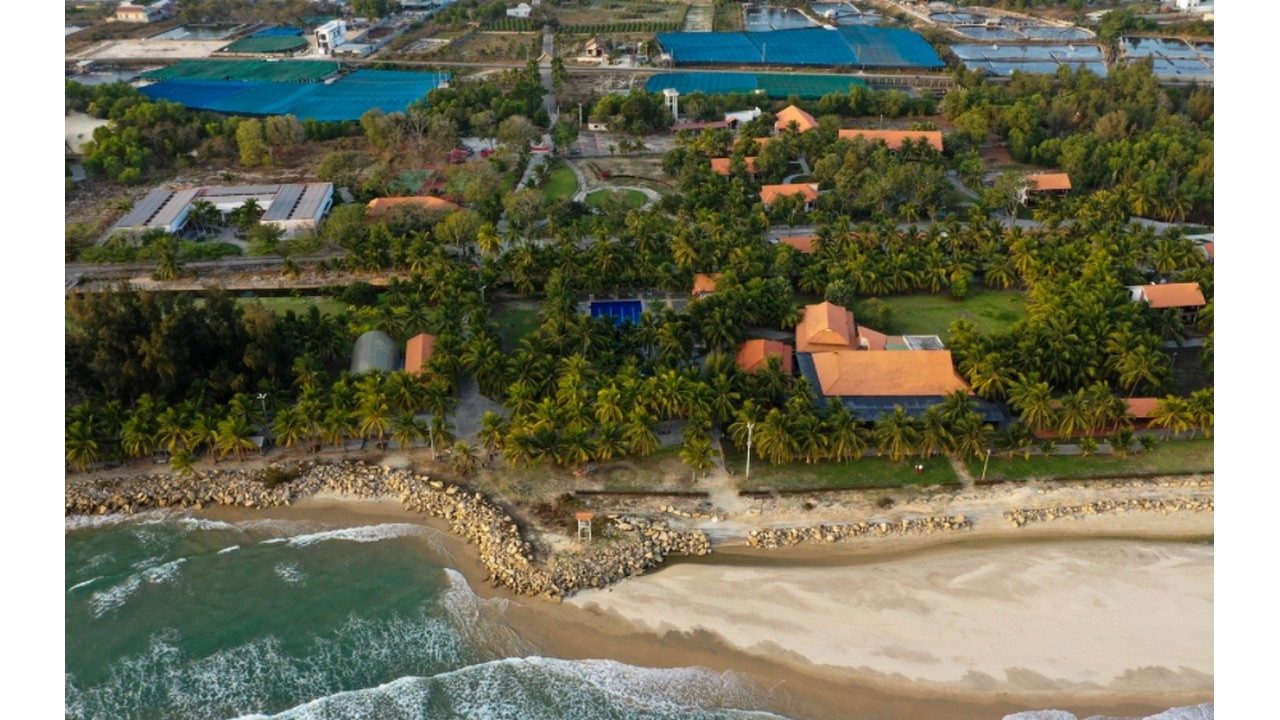 Đất Lành Beach Resort & Spa