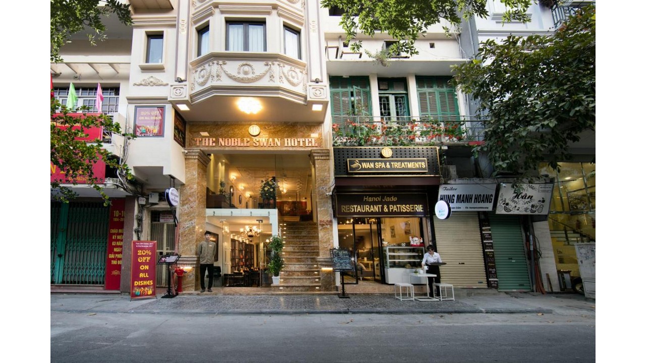 Hanoi Center Silk Premium