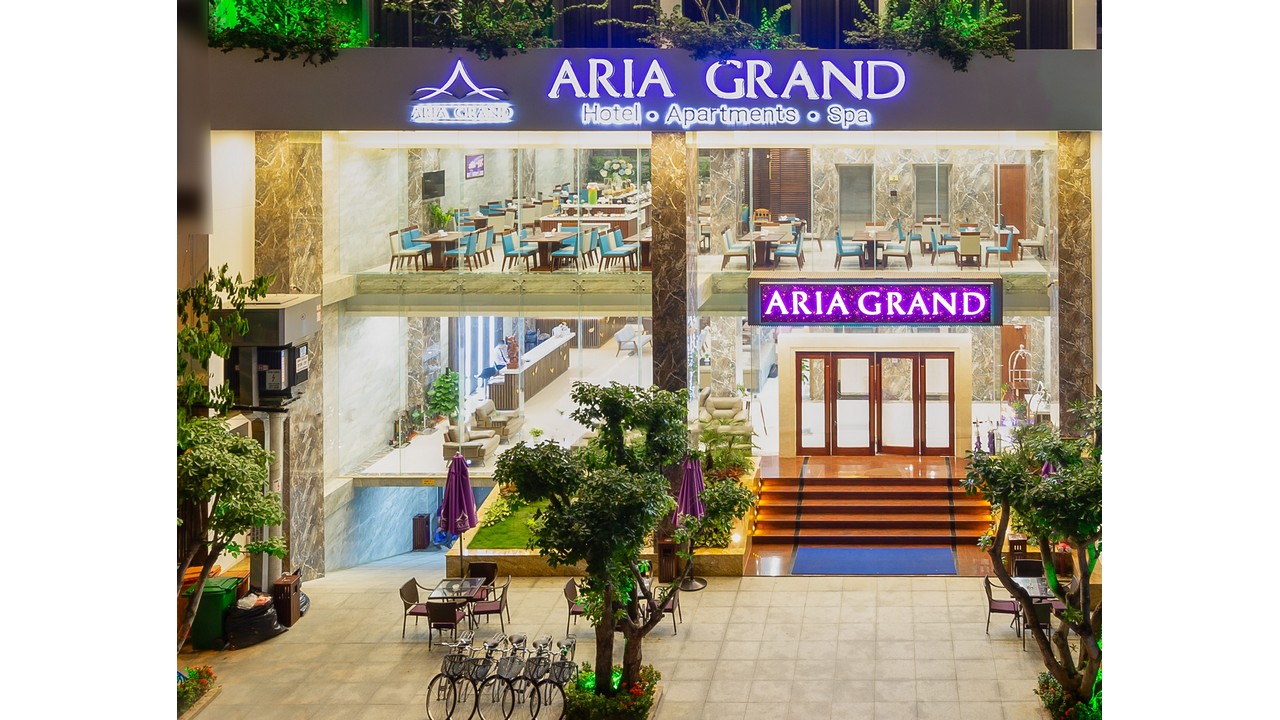 Khách Sạn Aria Grand