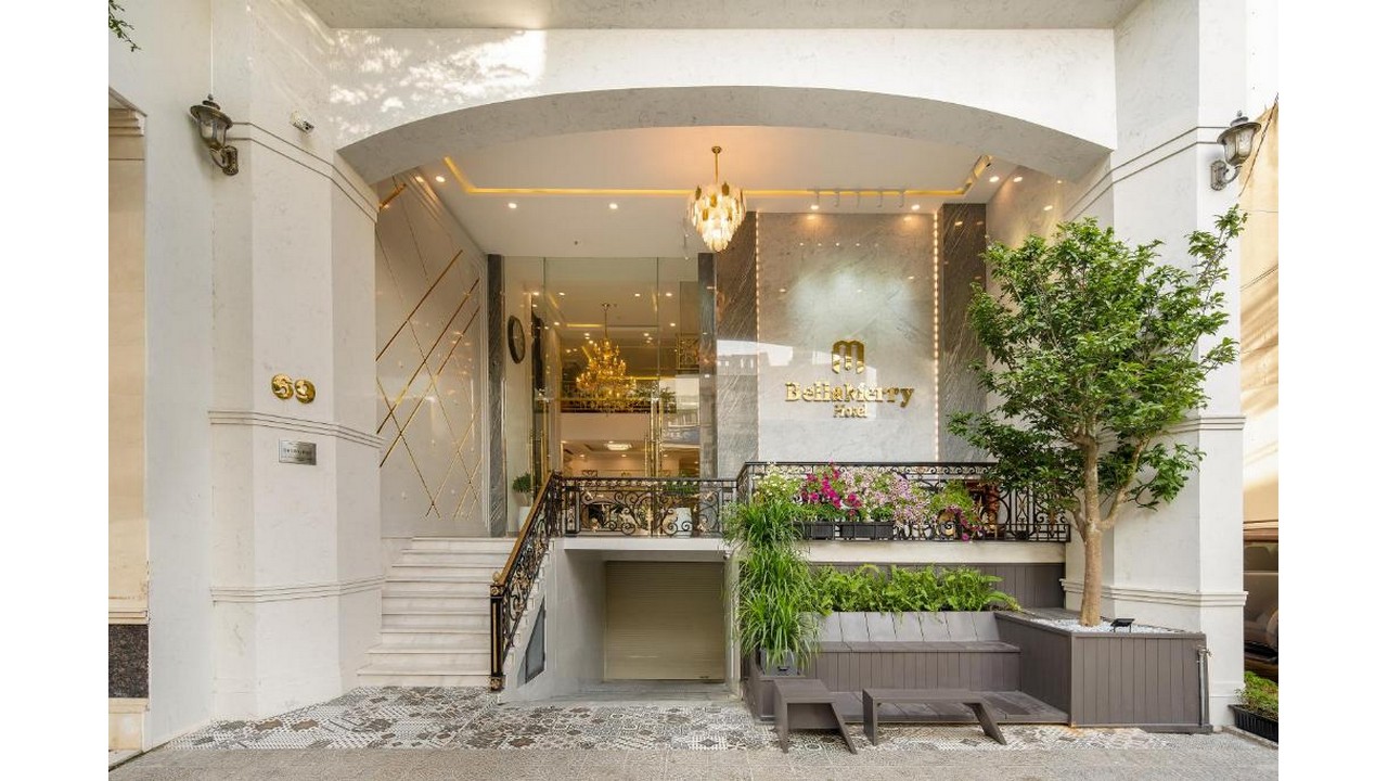 Bella Merry Hotel