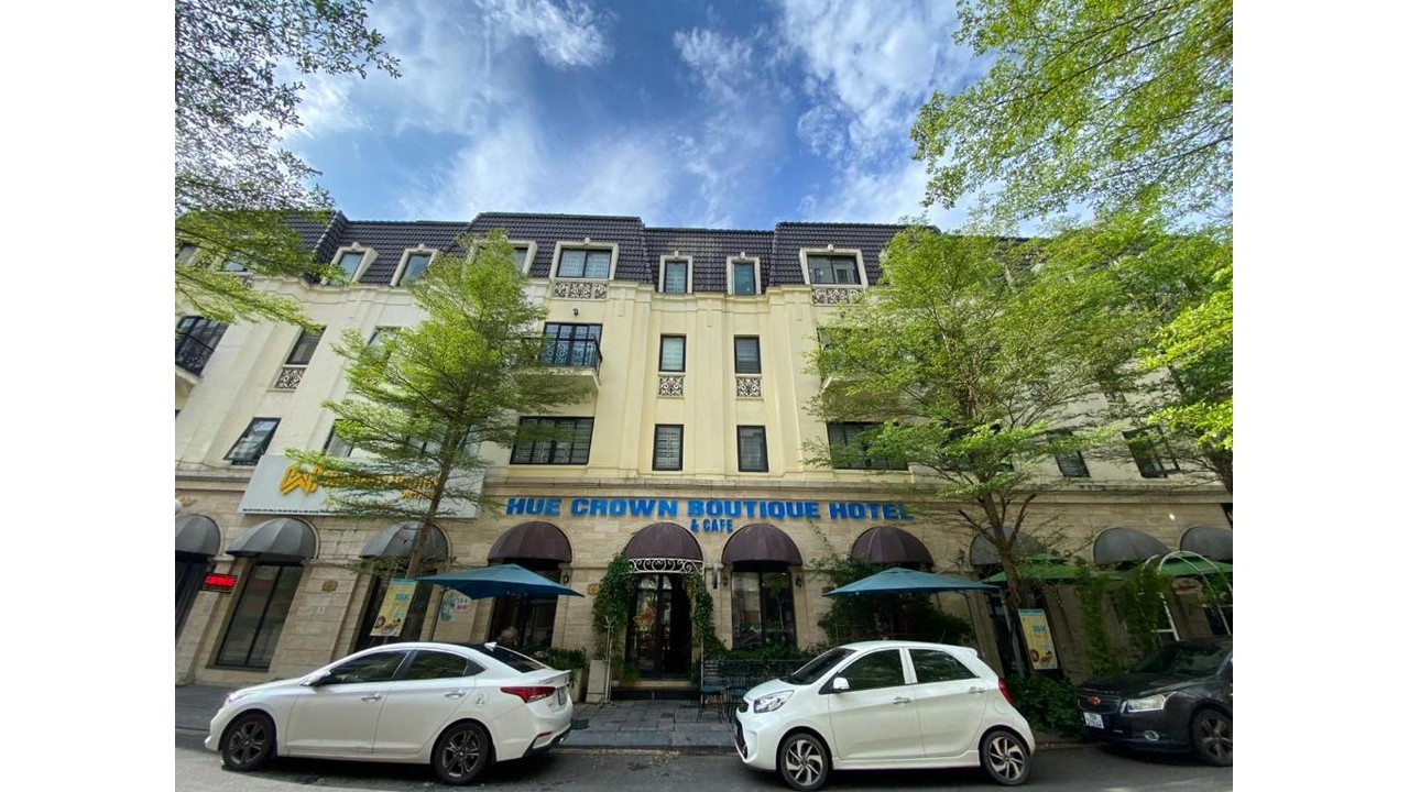 Hue Crown Boutique Hotel