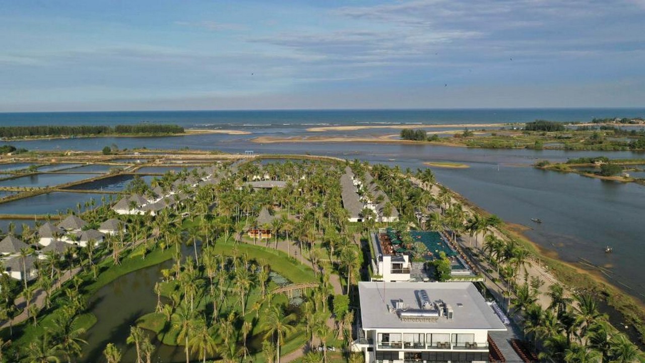 CocoLand River Beach Resort & Spa