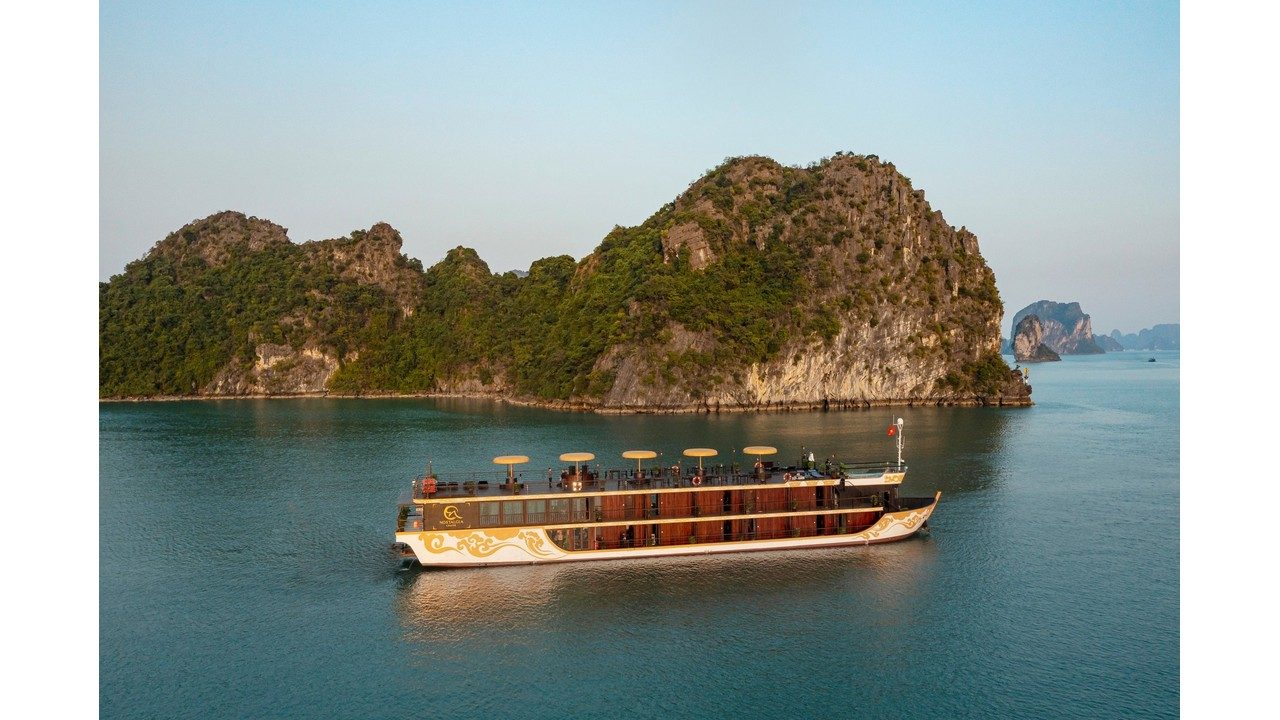 Nostalgia Cruises Ha Long