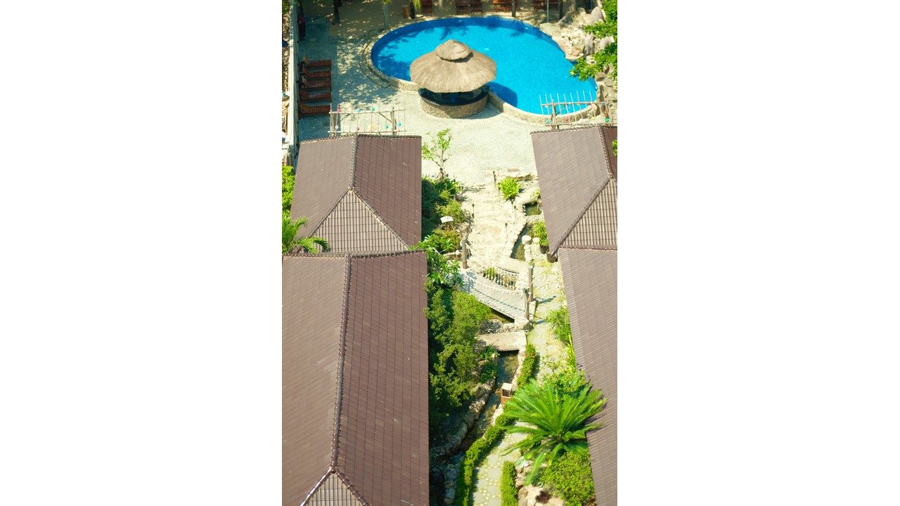 Coral Bay Hotel & Resort