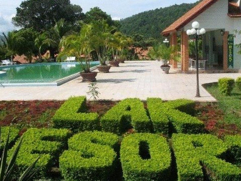 Lak Resort
