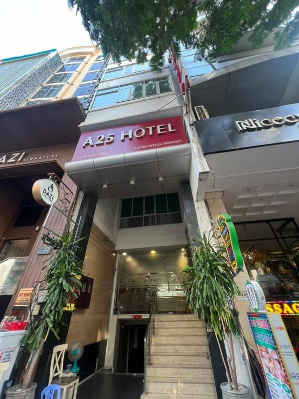 A25 Hotel - 25 Trương Định