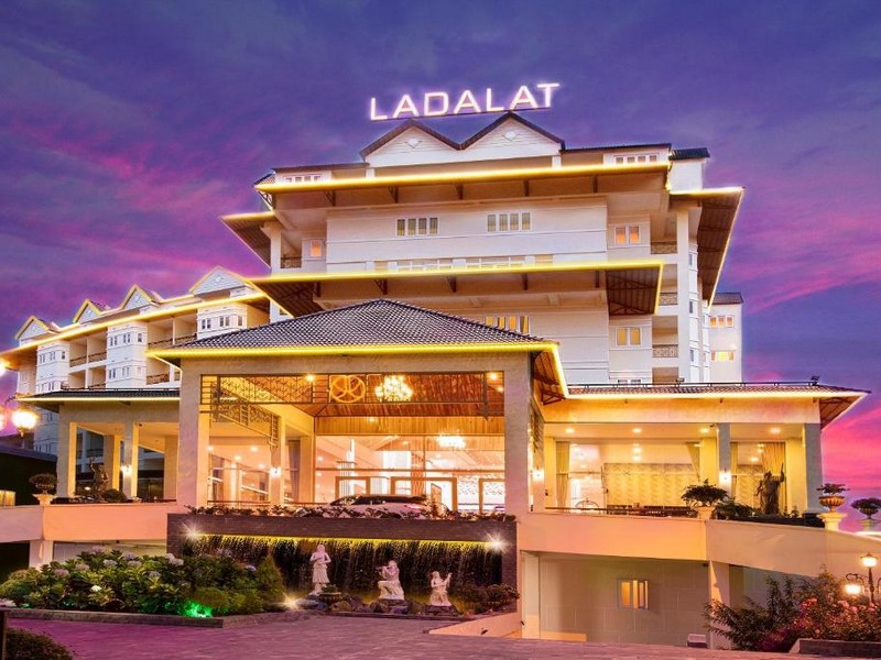Ladalat Hotel