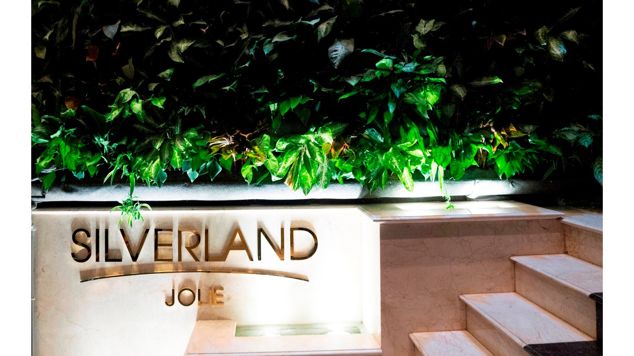 Khách sạn Silverland Jolie