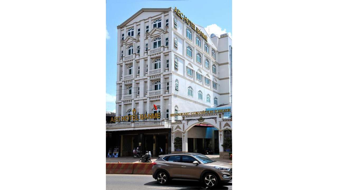 AEC Hotel Banme
