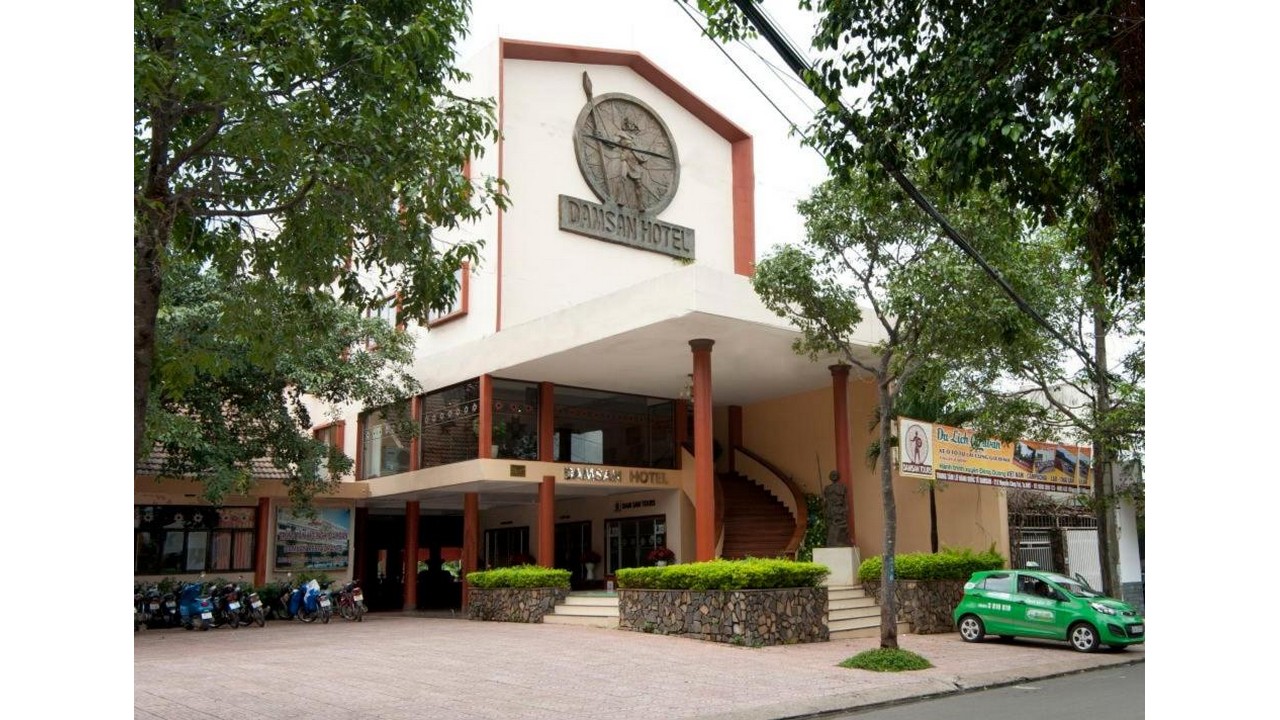 Khách sạn Đam San