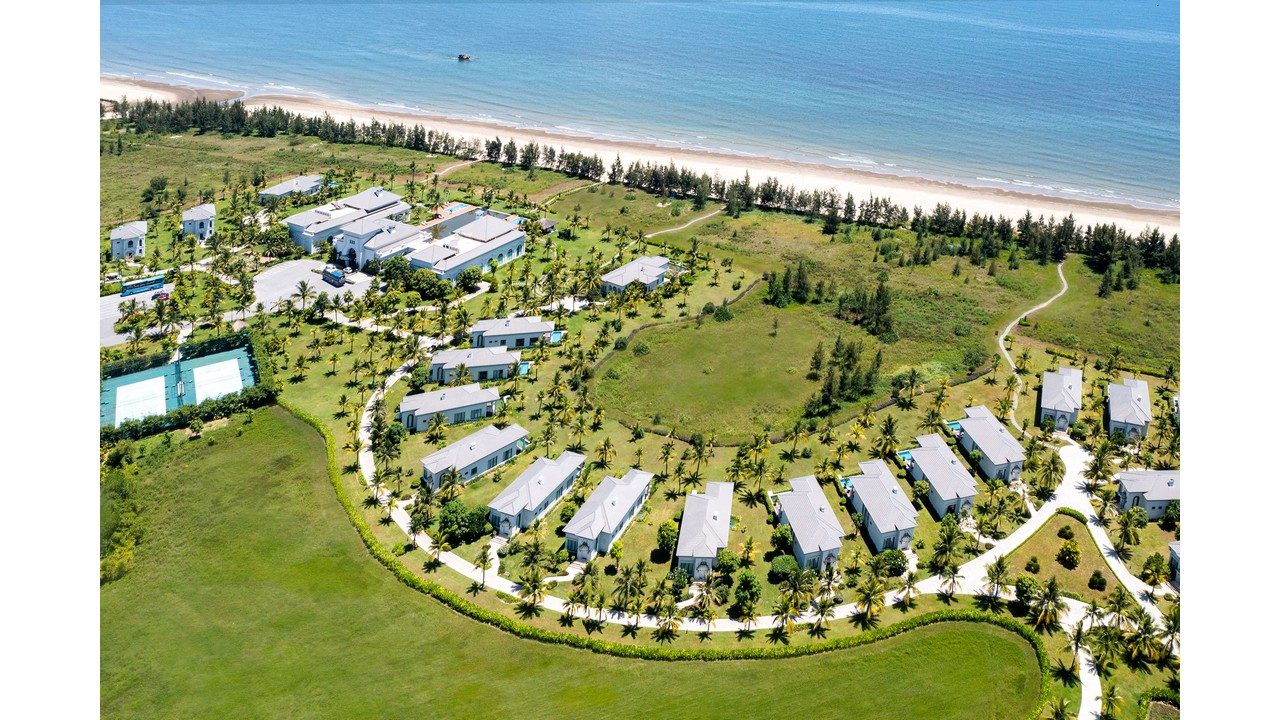 Melia Vinpearl Cua Sot Beach Resort