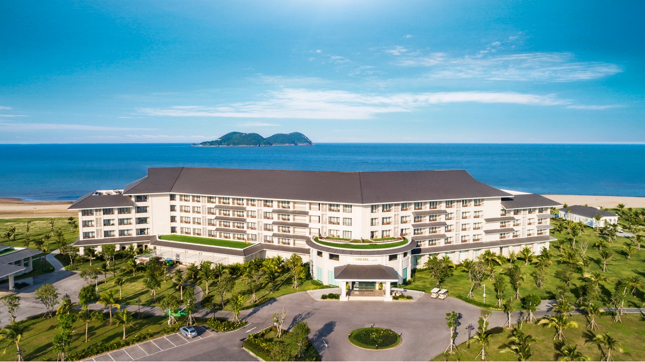 Melia Vinpearl Cua Hoi Beach Resort