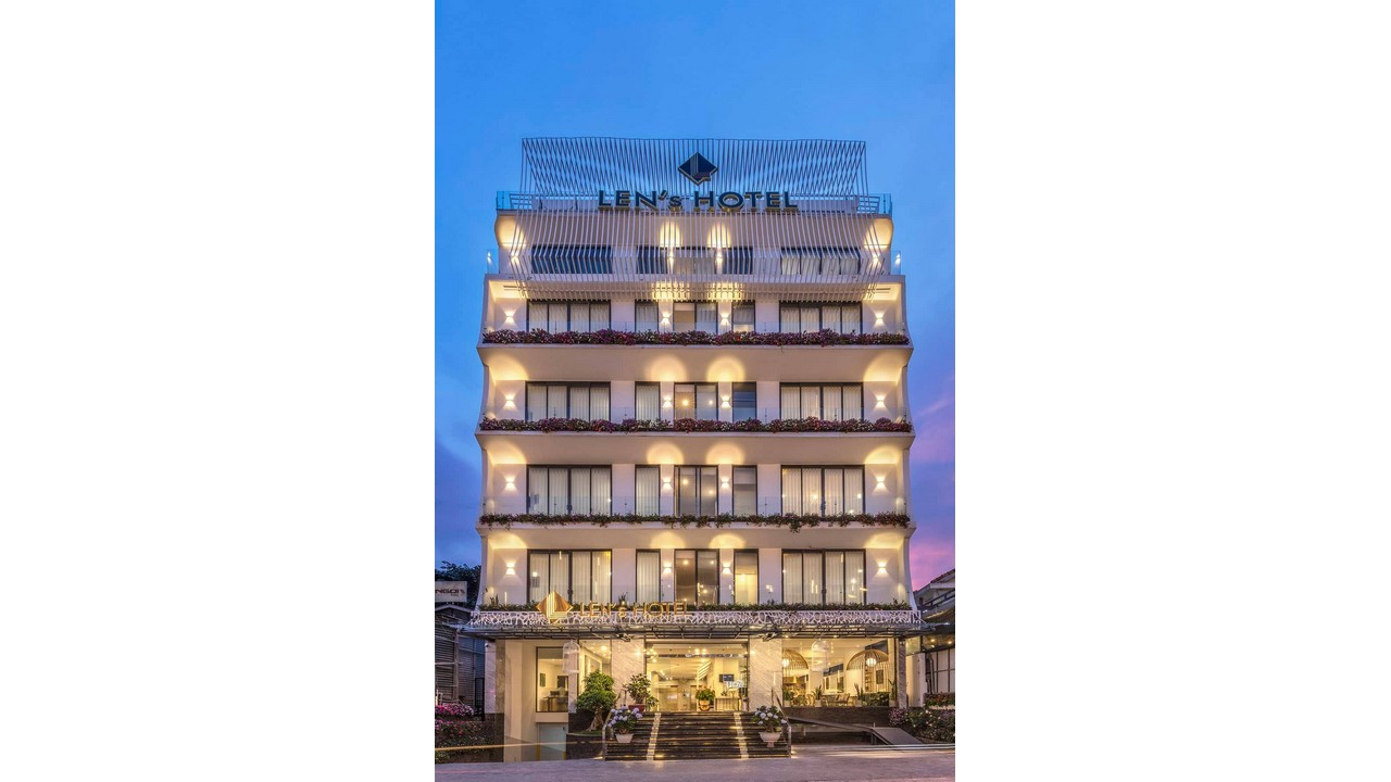 Len’s Hotel