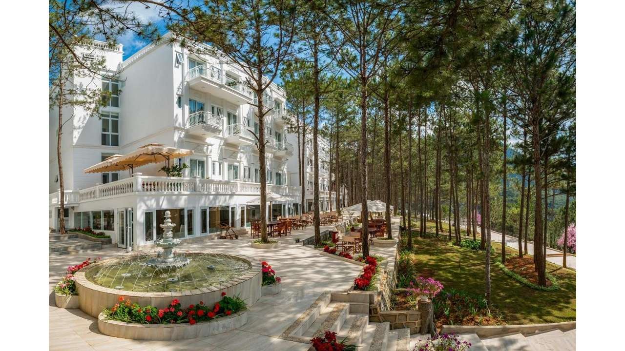 Cereja Hotel & Resort