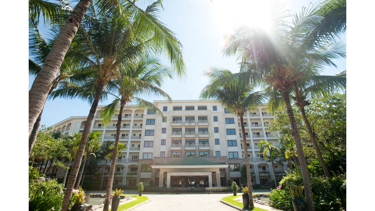 Olalani Resort & Condotel