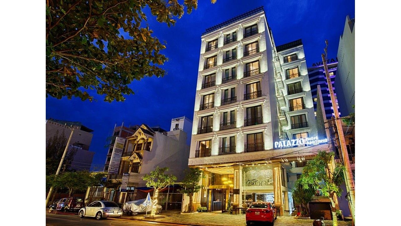 Palazzo Luxury Hotel
